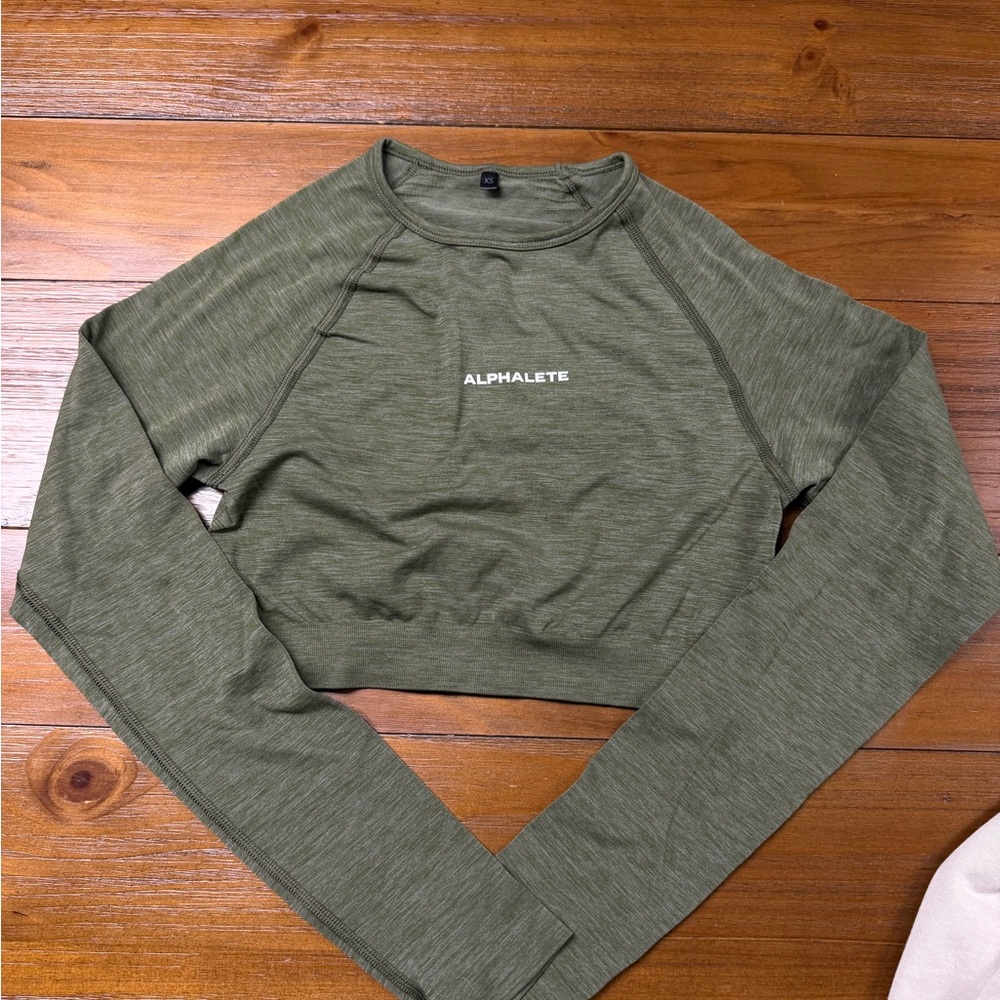 Alphalete Long Sleeve Crop Top